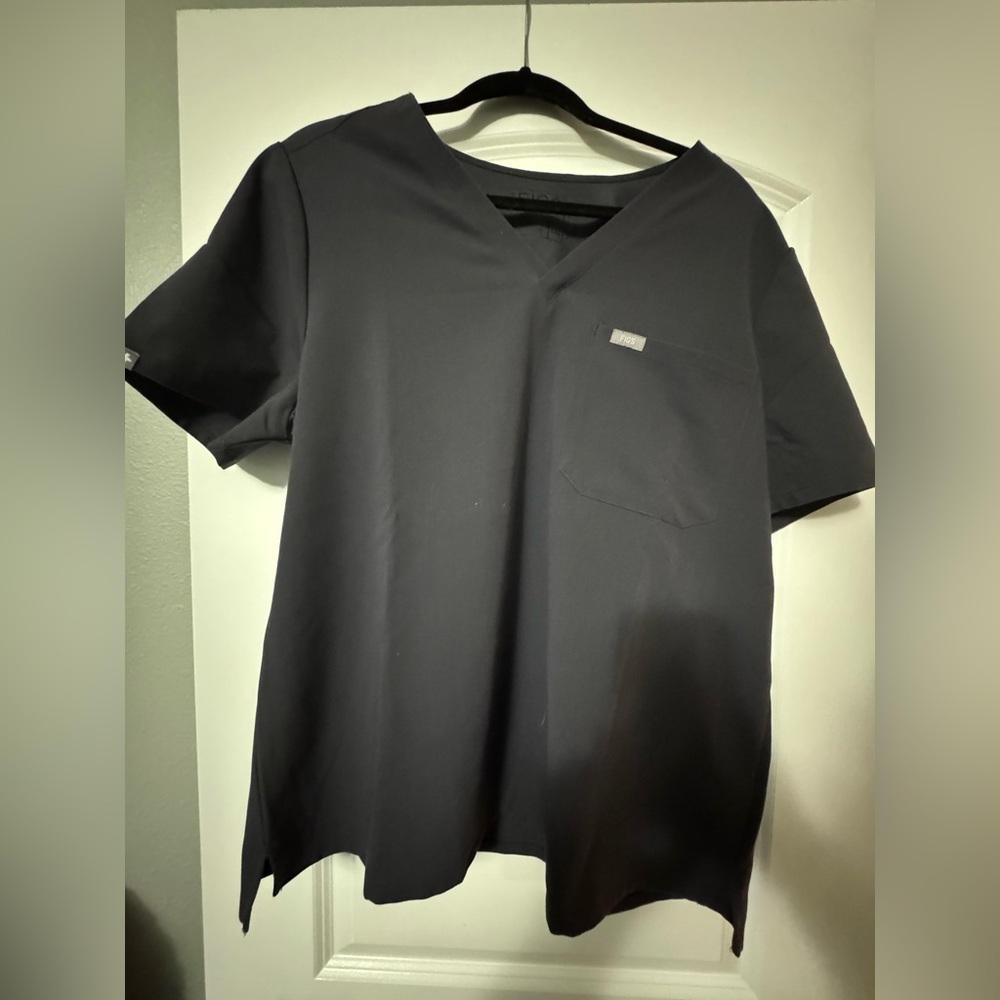 Figs Dark Grey V-Neck Short Sleeve Scrub Top NWOT